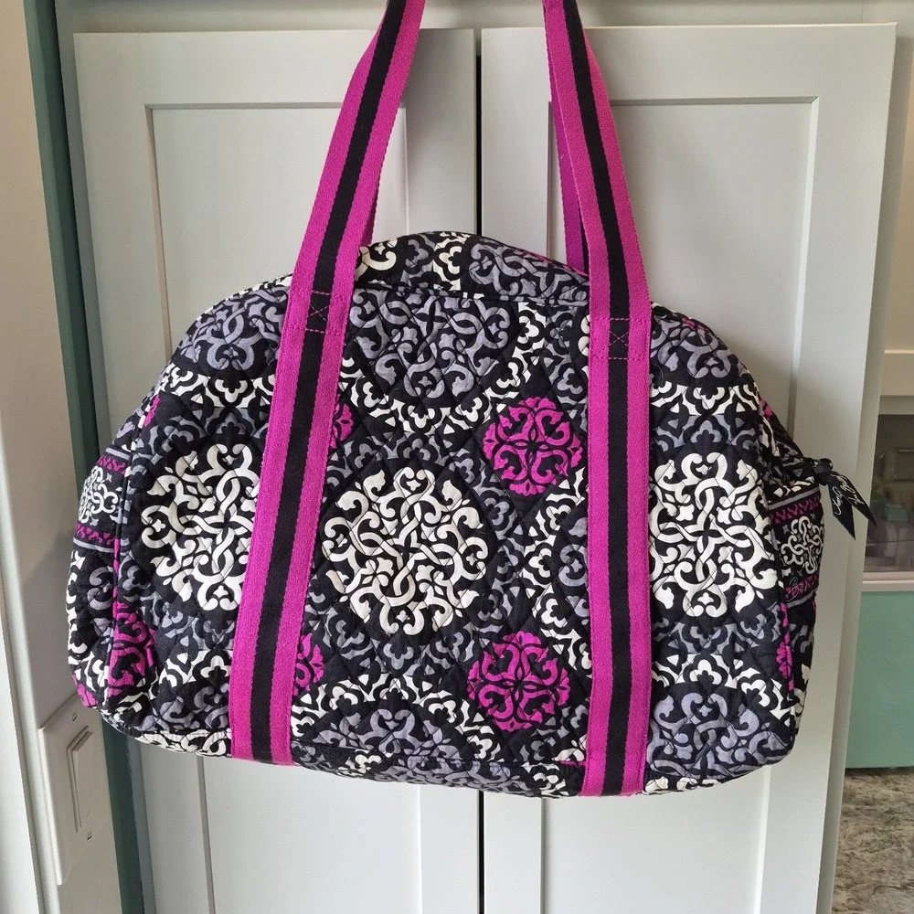 VERA BRADLEY Canterberry Magenta Sport Duffel Gym Bag